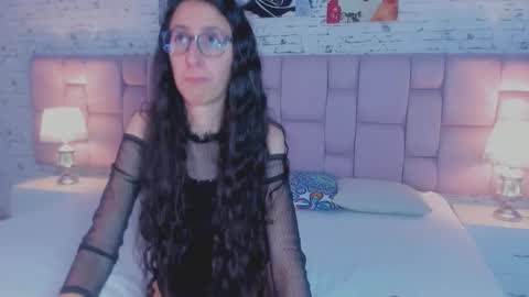 GirafMusic online show from November 14, 2025, 1:32 pm