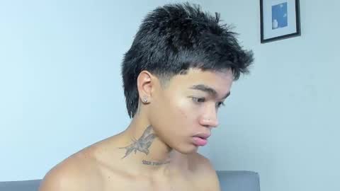 Snapshot of giraldo_giraldo chatting on January 20, 2025, 2:25 pm Giraldo online show from January 20, 2025, 2:25 pm