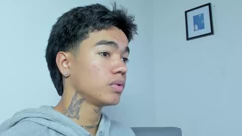 Snapshot of giraldo_giraldo chatting on January 20, 2025, 5:27 pm Giraldo online show from January 20, 2025, 5:27 pm