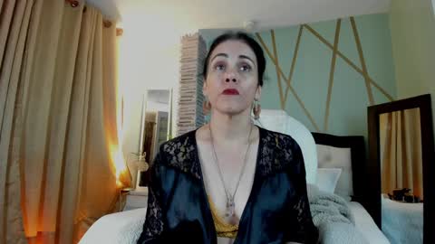 Girasol Walton online show from January 21, 2025, 3:32 pm