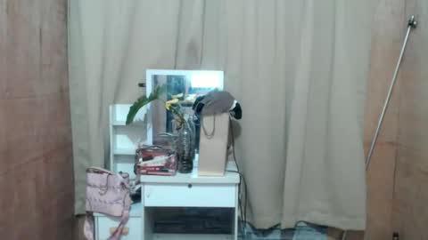 Aisha online show from October 9, 2025, 6:44 am