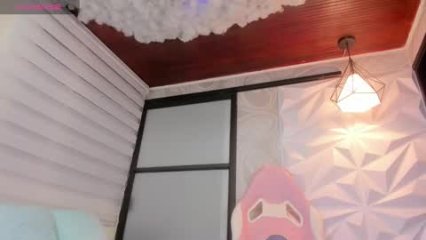 emily online show from December 31, 2024, 12:32 am