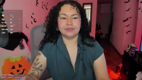 girl_inline online show from November 3, 2025, 1:51 am