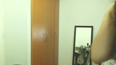 Andra online show from November 13, 2025, 11:36 pm