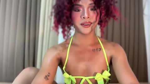 queen ronna online show from January 9, 2026, 12:41 pm