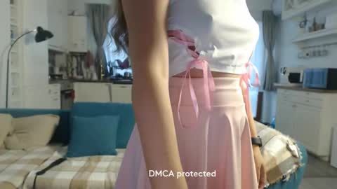 Girlfriend online show from September 14, 2025, 3:44 pm