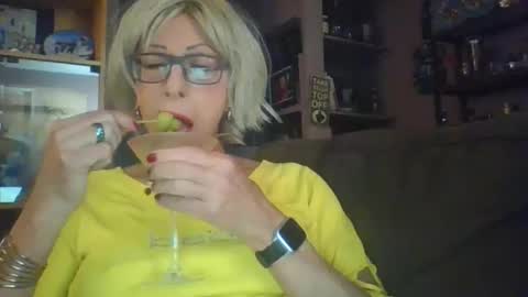 Snapshot of girlinrock chatting on February 10, 2026, 1:53 am Girlinrock online show from February 10, 2026, 1:53 am