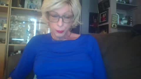 Girlinrock online show from June 4, 2026, 1:00 am