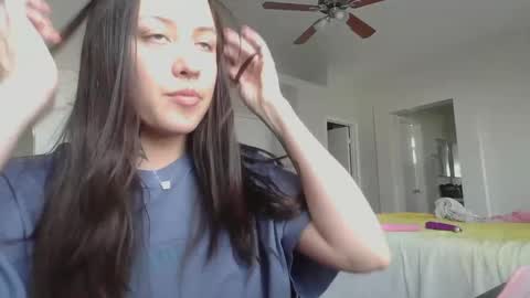 Jasmine online show from January 1, 2025, 9:52 pm