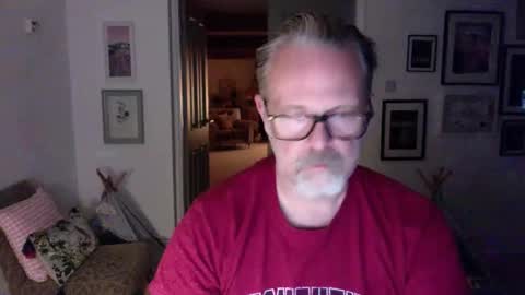 girlsandbikes online show from April 17, 2026, 10:46 pm