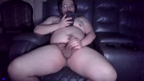 Snapshot of girthysausage904344 chatting on February 21, 2025, 9:02 am GirthySausage online show from February 21, 2025, 9:02 am