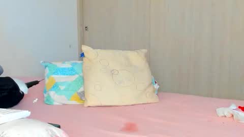 Gissel6playful online show from April 2, 2026, 11:46 pm