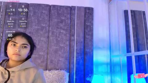     online show from December 23, 2025, 10:35 am