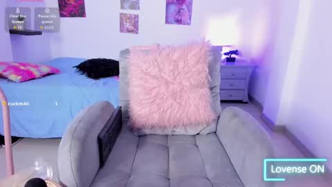 gisele_gigi online show from September 24, 2025, 2:59 am