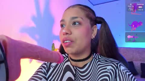 Snapshot of giselle_upp chatting on November 28, 2025, 4:26 am Giselle online show from November 28, 2025, 4:26 am