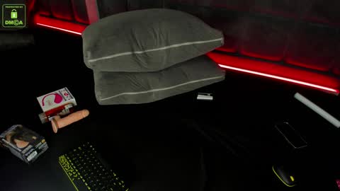 Snapshot of giselleparton chatting on December 13, 2024, 10:41 am Giselle online show from December 13, 2024, 10:41 am