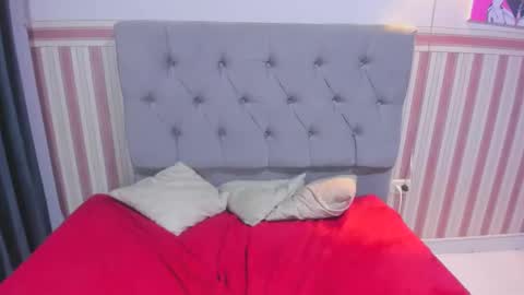 Snapshot of gissel_angel chatting on December 8, 2024, 12:51 am Gissel angel online show from December 8, 2024, 12:51 am