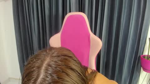 Snapshot of gissel_angel chatting on February 4, 2025, 1:34 am Gissel angel online show from February 4, 2025, 1:34 am