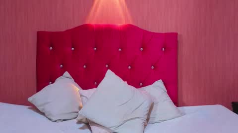 Snapshot of gissel_angel chatting on October 14, 2025, 9:48 pm Gissel angel online show from October 14, 2025, 9:48 pm