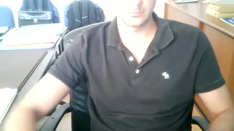 giuseppevai1 online show from September 16, 2025, 11:11 am