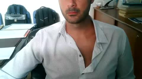 giuseppevai1 online show from September 22, 2025, 3:14 pm