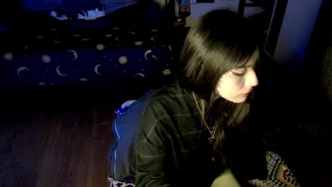 dirtyvenom online show from December 18, 2025, 11:11 pm