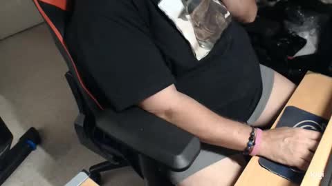 gizmo706 online show from October 21, 2025, 8:09 pm