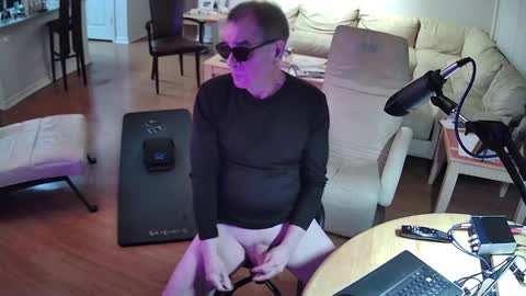 glennbitch online show from February 20, 2025, 3:45 am