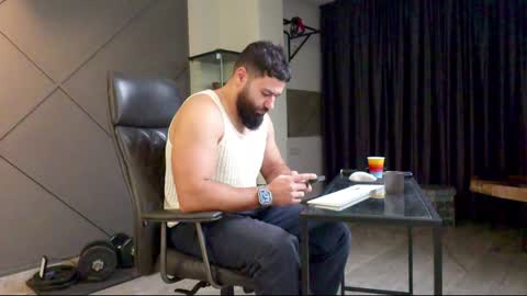 Matthew .. for short call me Matt online show from January 19, 2025, 4:12 am