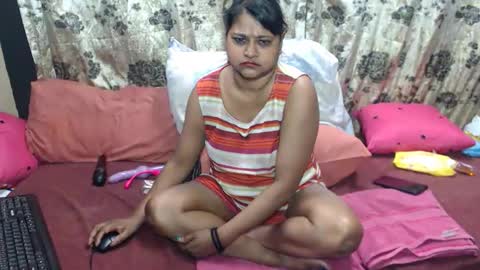 glitter candy online show from September 13, 2025, 7:24 pm