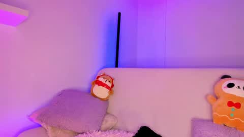 Mimi online show from December 14, 2024, 8:08 pm