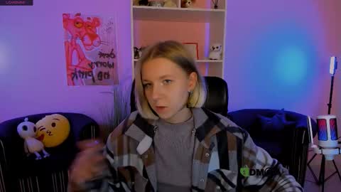 your dream  online show from September 12, 2025, 5:40 am