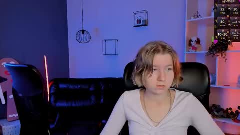 your dream  online show from December 19, 2025, 8:16 pm