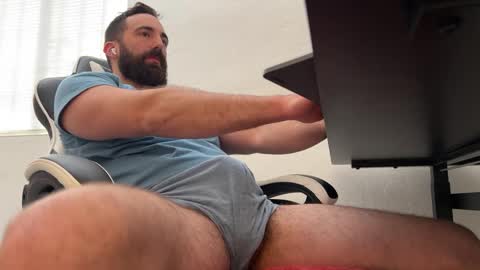 Snapshot of gnorris88 chatting on December 10, 2024, 5:44 pm Gavin Norris online show from December 10, 2024, 5:44 pm