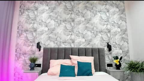 Lina online show from January 9, 2026, 8:28 am