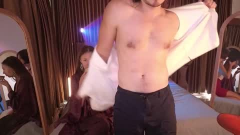   330 UTC2 girls   online show from November 27, 2025, 4:58 am