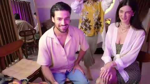   330 UTC2 girls   online show from April 11, 2026, 2:38 am