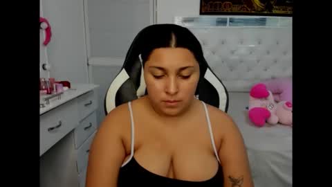 goddess_of_sissys online show from December 23, 2025, 5:16 am