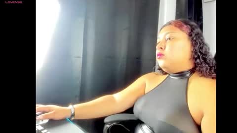 goddess_of_sissys online show from April 11, 2026, 12:15 am