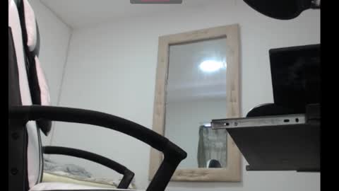 goddess_valen online show from November 1, 2025, 3:58 pm