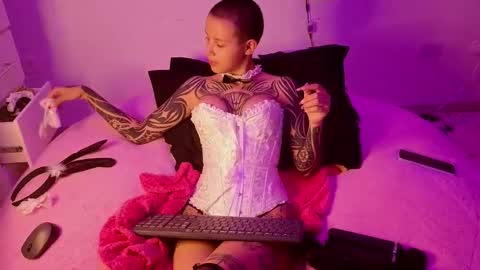 vee online show from March 5, 2026, 12:06 am