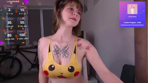 Akiko online show from December 11, 2024, 11:08 am