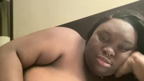 Madame Jackie online show from September 29, 2025, 1:44 am