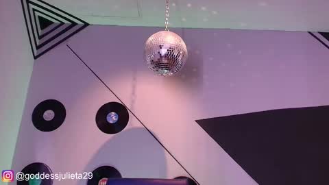 Julieta online show from March 26, 2026, 7:08 pm