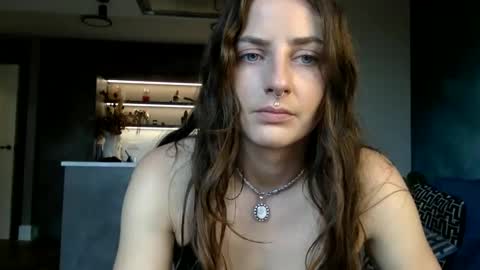 goddessmiamuse online show from October 7, 2025, 1:41 pm