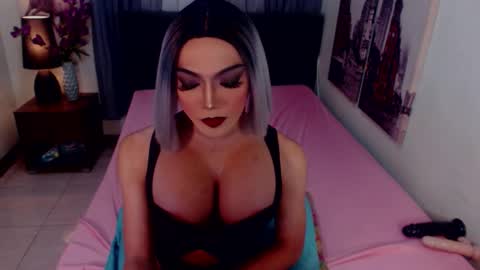 Snapshot of goddessselfsucker chatting on March 4, 2026, 6:30 am Lucy Pearl online show from March 4, 2026, 6:30 am