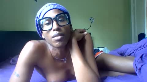 Snapshot of goddexx_kii chatting on September 29, 2025, 4:45 pm goddexx_kii online show from September 29, 2025, 4:45 pm