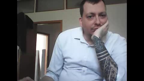 gohan8558 online show from April 19, 2026, 2:05 pm