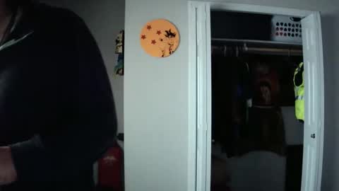 gokugarrison4334 online show from October 17, 2025, 12:08 pm