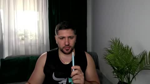 gold_alpha_boy online show from May 20, 2026, 12:11 pm